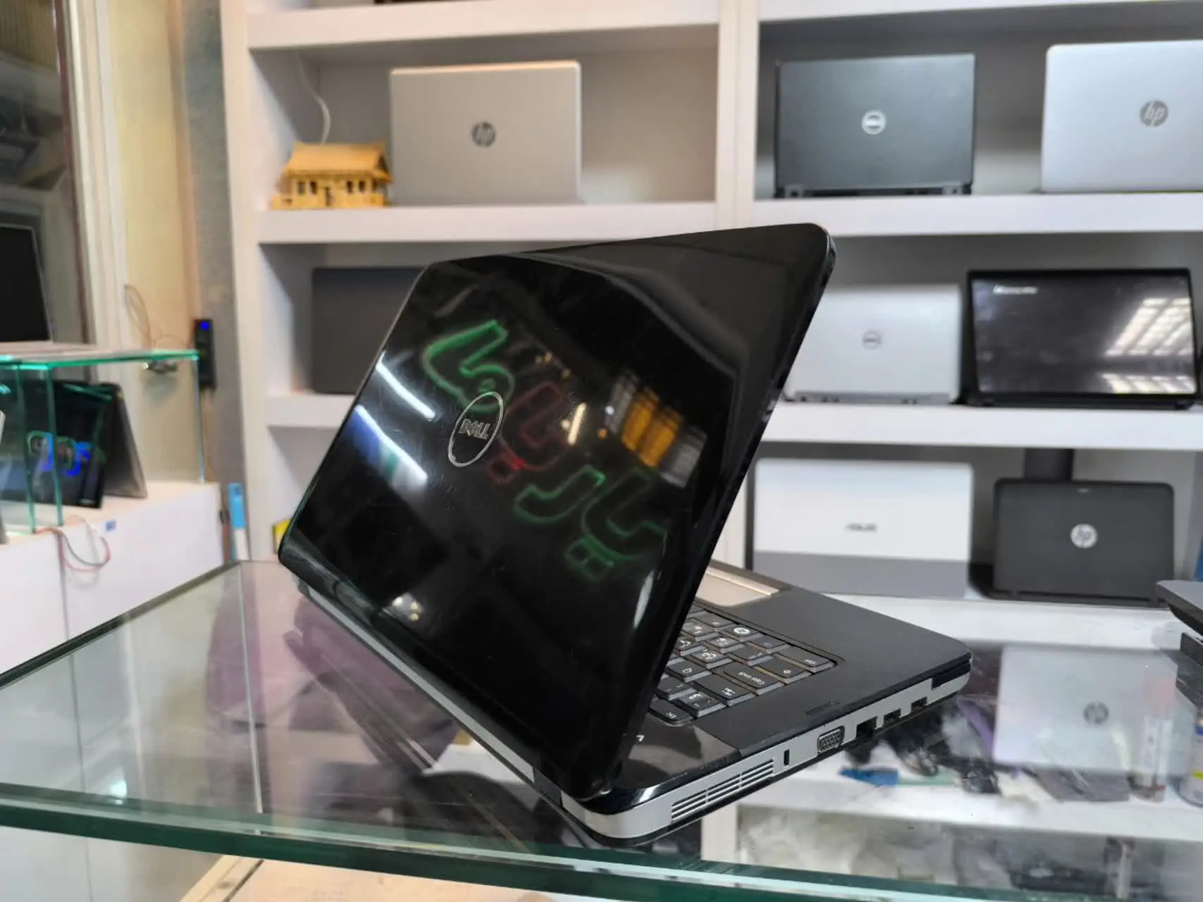 Dell vostro 1015
